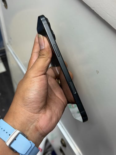 16 plus Lla 128g battery 100%