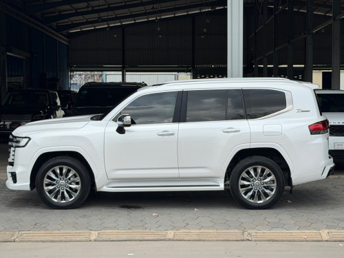 2022 VX.R TWIN TURBO 4000km អារ៉ាប់