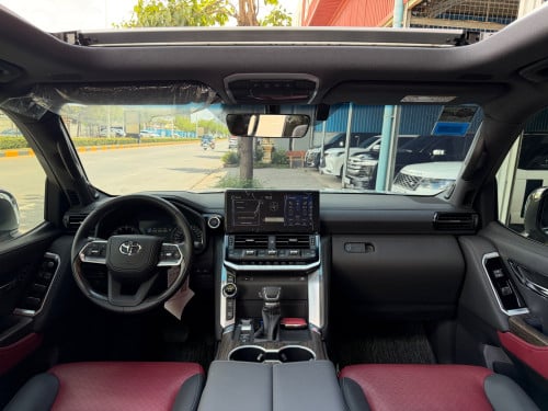 2022 VX.R TWIN TURBO 4000km អារ៉ាប់
