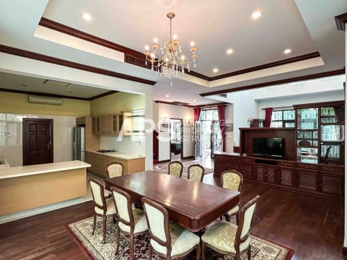 5+2 Bedroom Villa For Rent - | Tonle Basak | Phnom Penh