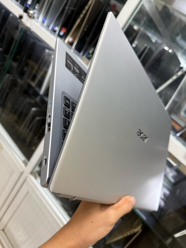 Acer Aspire 15 2021 (98%)