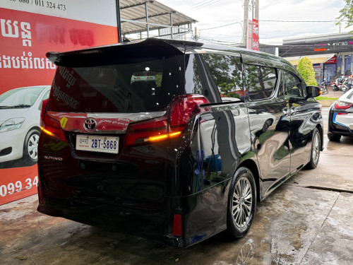 Alphard ឆ្នាំ2019 V4 សាំងសុទ្ធ
