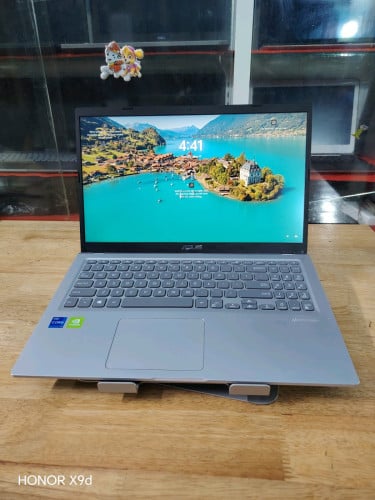 Asus​ i7(11Th) Ram 12GB M2 512GB VGA Nvidia 330MX 2GB Srecn 15.6'FHD