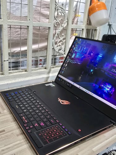 ASUS Zephyrus GX701LWS