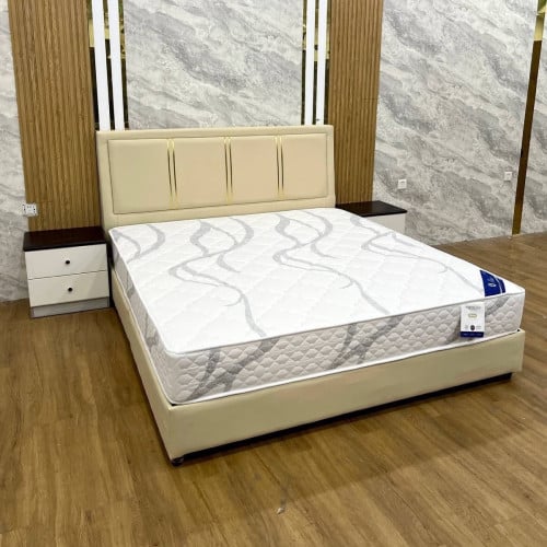 Bed 100%