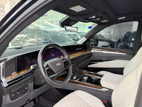 Cadillac Escalade ESV Sports platinum Black edition 2025 Full