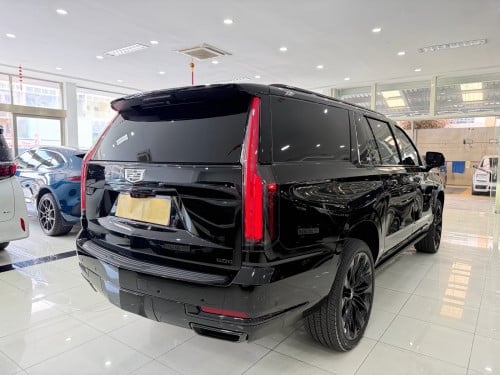 Cadillac Escalade ESV Sports platinum Black edition 2025 Full