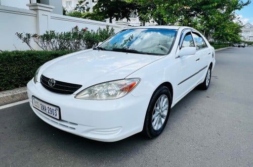 Camry LE 02 ឡានស្អាត រំលោះសុទ្ធបាន