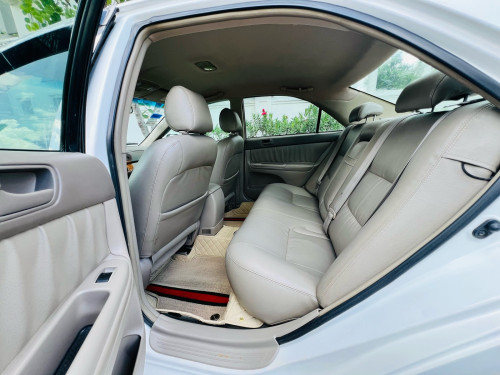 Camry LE 02 ឡានស្អាត រំលោះសុទ្ធបាន