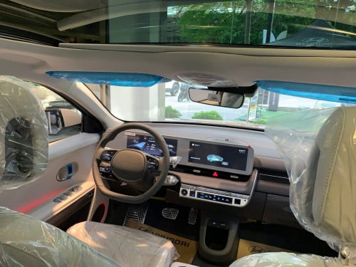 Clear Stock EV Car IONIQ5