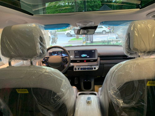 Clear Stock EV Car IONIQ5