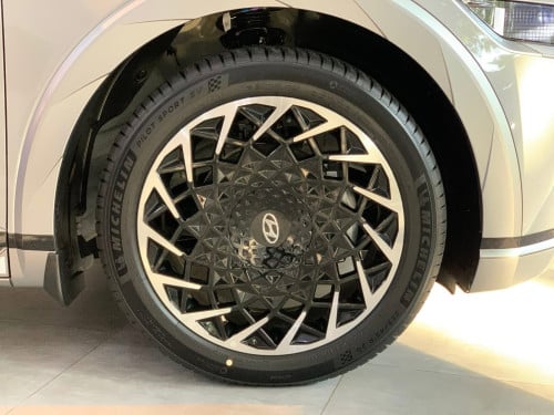 Clear Stock EV Car IONIQ5