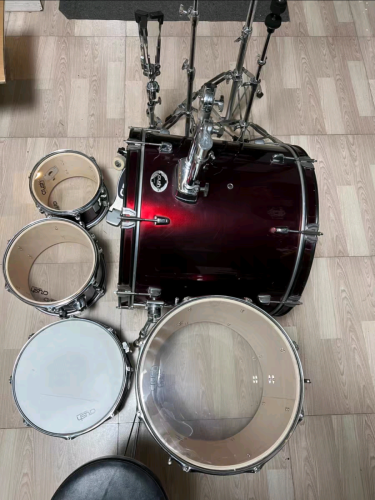Drum set without cymbal 300$