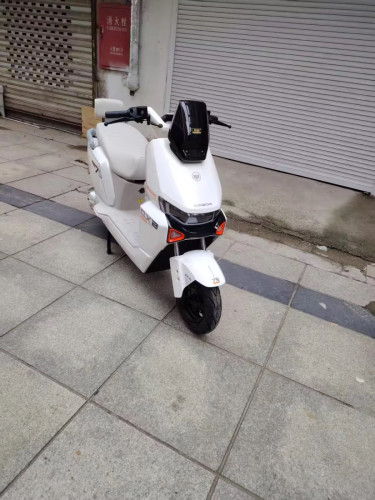Electric Scooter ម៉ូតូអាគុយ​ ឬម៉ូតូអគ្គីសនី