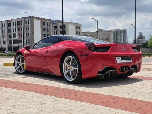 Ferrari 458 2013