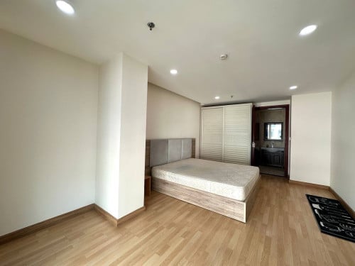 For Sale: Olympia City 1 Bedroom 68sqm Net