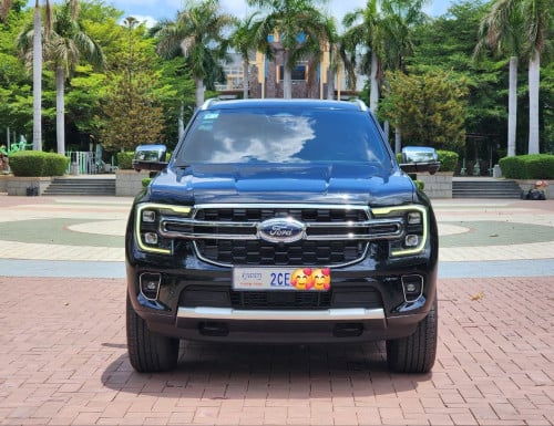 FORD EVEREST TITANIUM 2023 (ធានាឡានស្អាត)