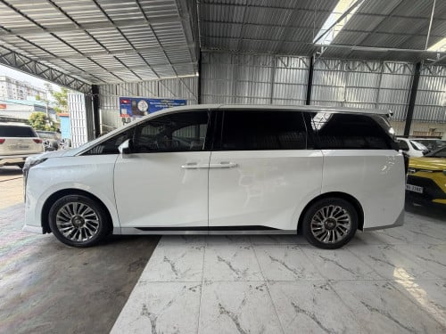 GAC GN8 2025 36000$ ចរចា