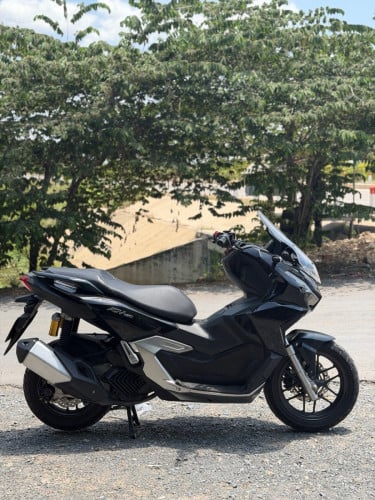 Honda ADV 160 2025