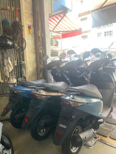 HONDA DIO CESTA ម៉ូតូជប៉ុនក្រដាសពន្ធស្អាតៗគីឡូតិច​ មូយទឹកពីជប៉ុនផ្ទាល់​ មិនទាន់ជិះស្រុកខ្មែរ
