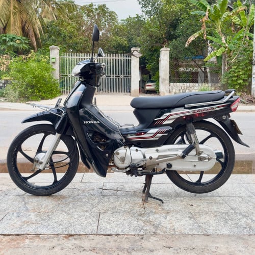 Honda Dream 2017