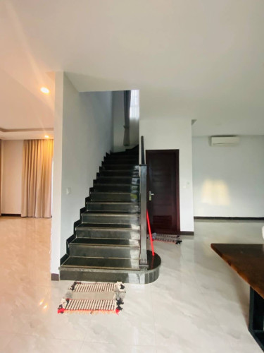 House for rent and sale