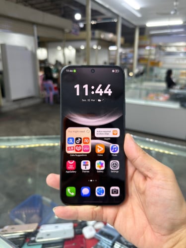 Huawei Nova 14 CH Black , Ram12GB HD256GB Phone Condition 99% , ម៉ាស៊ីនសានុំ