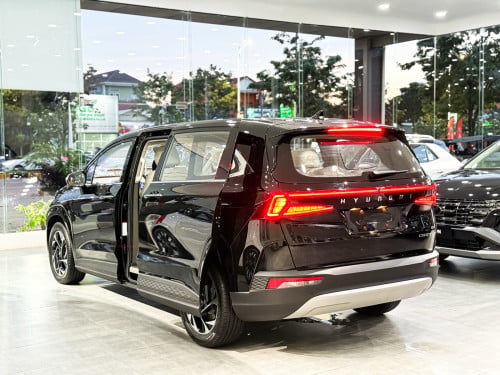 Hyundai CUSTIN តម្លៃពិសេសខ្លាំង