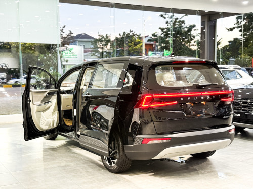 Hyundai CUSTIN តម្លៃពិសេសខ្លាំង
