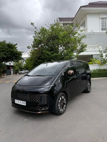 Hyundai Staria 2023