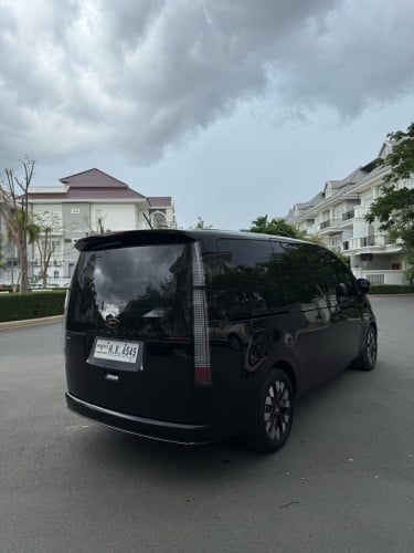Hyundai Staria 2023