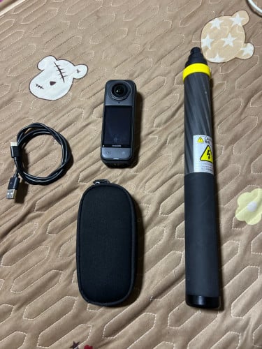 Insta360 x5