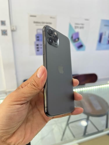 IPHONE 11 PRO
