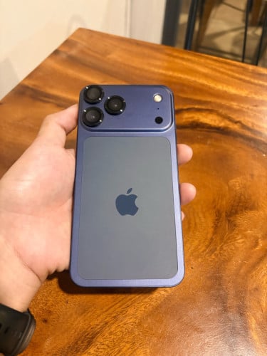 iPhone 17 Promax 256G LL/A ស្អាត 99% តំឡើងពី iPhone xsmax សុំណុំសុីន ដើរលឿនធានាល្អ