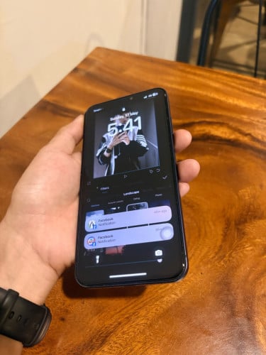 iPhone 17 Promax 256G LL/A ស្អាត 99% តំឡើងពី iPhone xsmax សុំណុំសុីន ដើរលឿនធានាល្អ