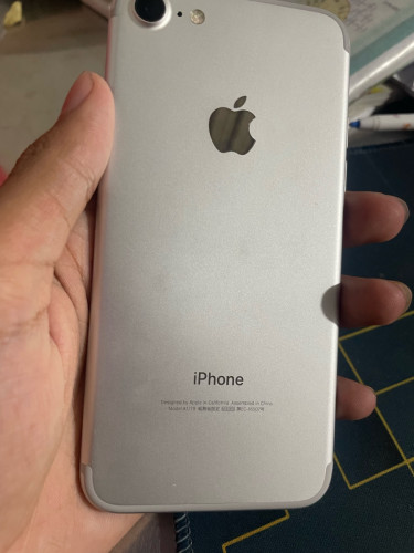 iPhone 7 13$ មាន7ដើម