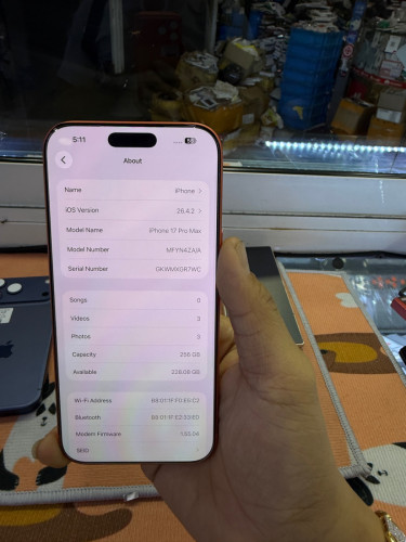 Iphone17promax ZA battery 100% 1230$