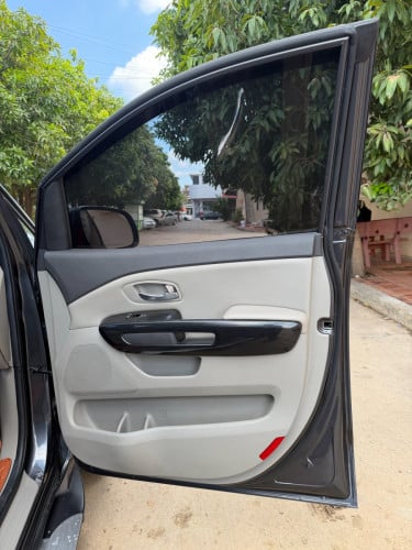 Kia Carnival 2015 Full Option