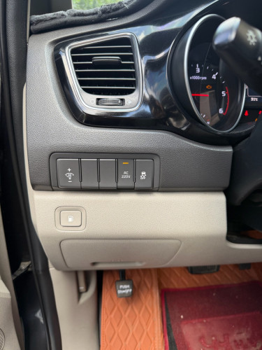 Kia Carnival 2015 Full Option