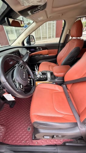 KIA grand Carnival 2022 Full Option ខ្លាញ់គោក្រុមហ៊ុន