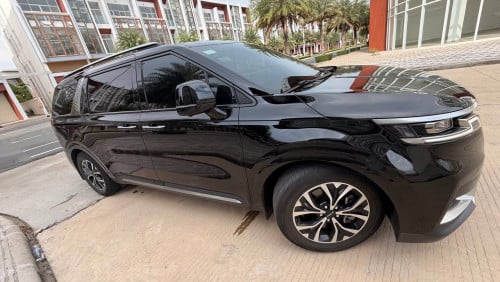 KIA grand Carnival 2022 Full Option ខ្លាញ់គោក្រុមហ៊ុន