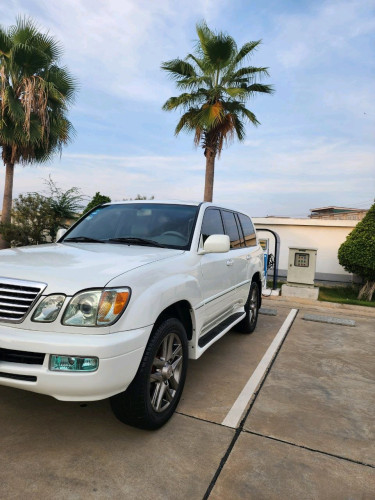 lexus lx 470 ឆ្នាំផលិត 2005