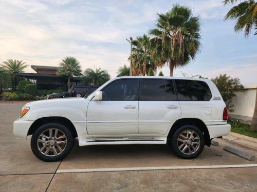 lexus lx 470 ឆ្នាំផលិត 2005