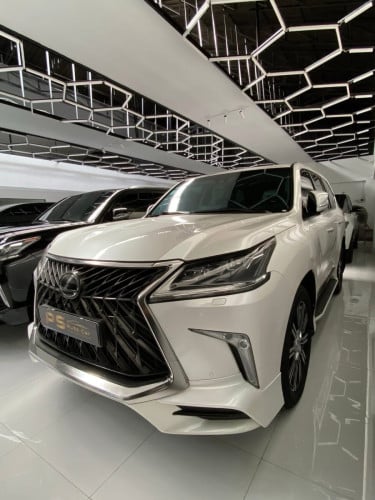 LEXUS LX570 2018 Full Option Spec Arab ធានាទឹកថ្នាំសុីនមួយជុំ✨✨