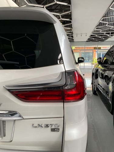 LEXUS LX570 2018 Full Option Spec Arab ធានាទឹកថ្នាំសុីនមួយជុំ✨✨