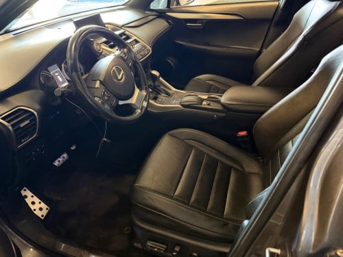 Lexus nx 200t 016 F sport