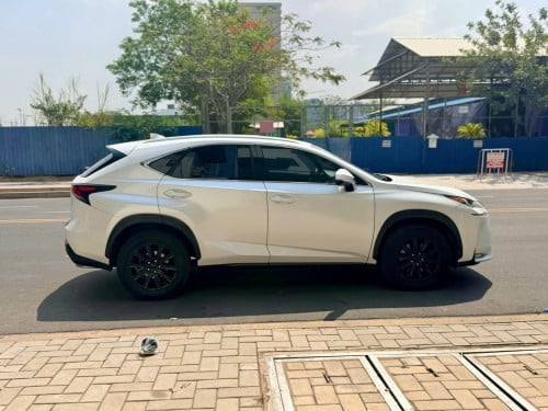 Lexus Nx200T 2015