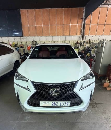 Lexus nx200t 2017 F sport ប៉ុង2 ប៉ូតុង6