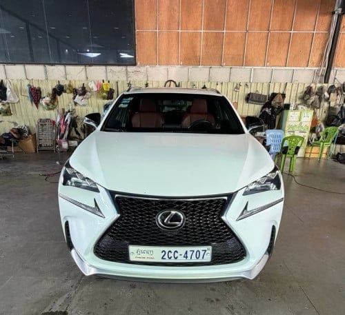 Lexus nx200t 2017 F sport ប៊ូតុង6