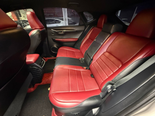 Lexus NX200t  Years : 2015  Option : Luxury Up F-Sport Color: Titanium
